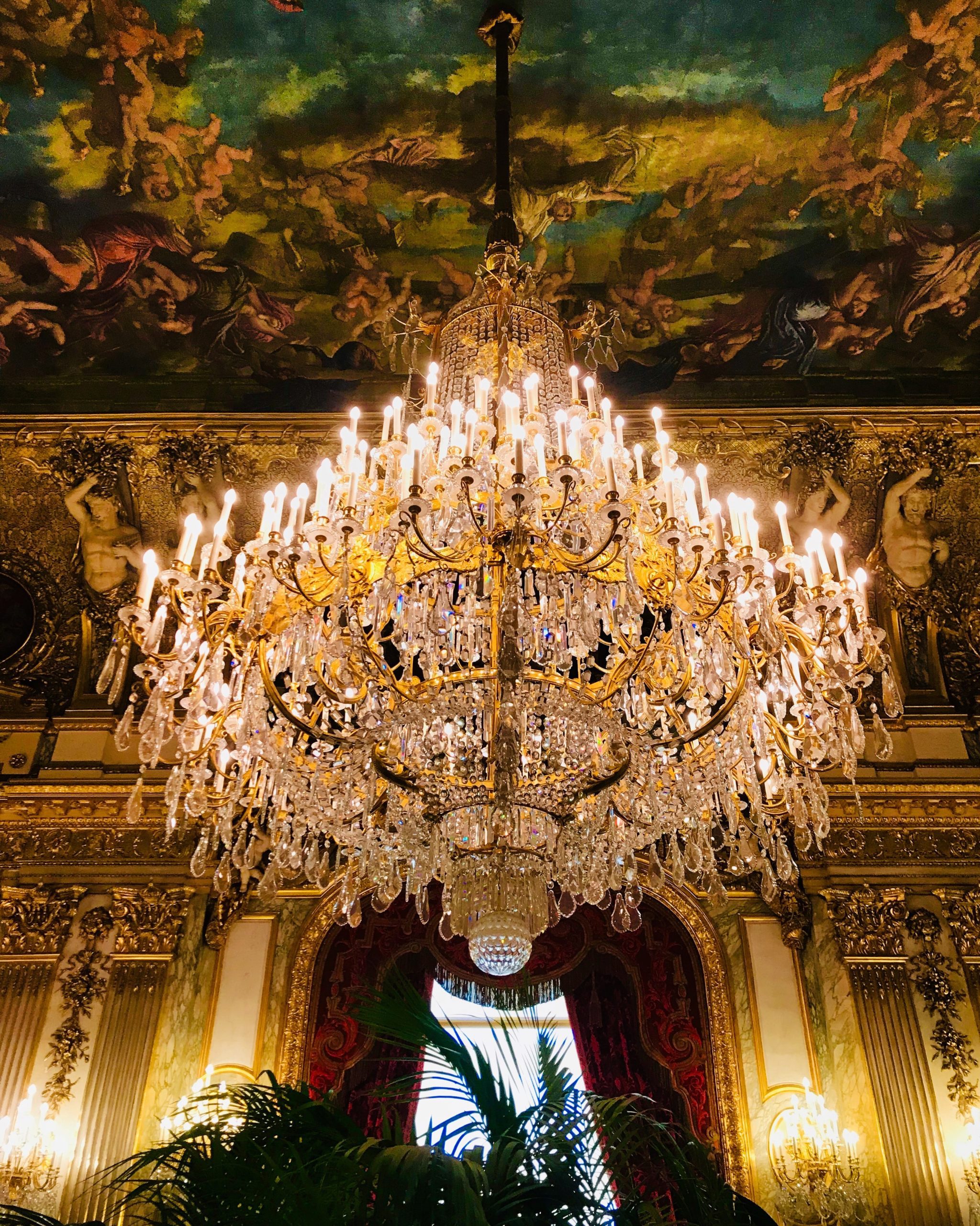 chandelier styles 16 and 17 century